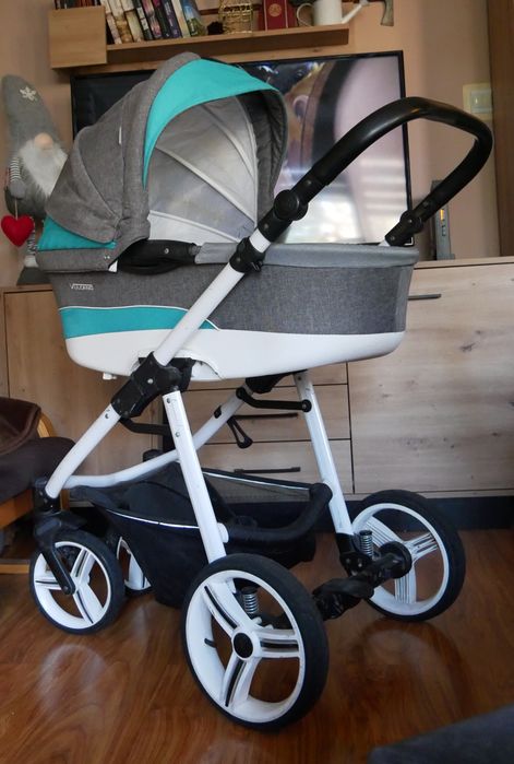 Wózek dziecięcy 2w1 – gondola i spacerówka, mało używany