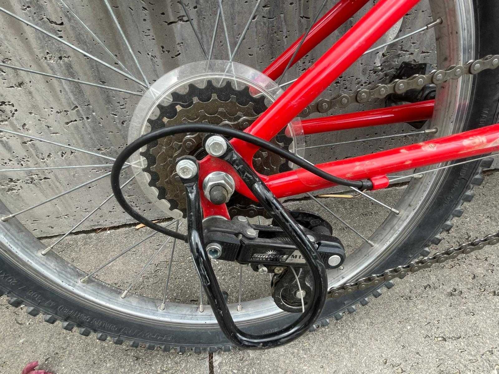 Bicicleta B´Twin racing boy roda 20"