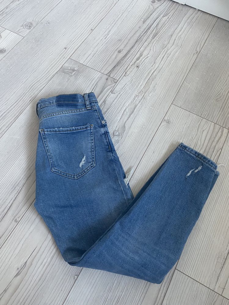 Spodnie jeansowe zara xs 34 niebieskie z dziurami wyższy stan