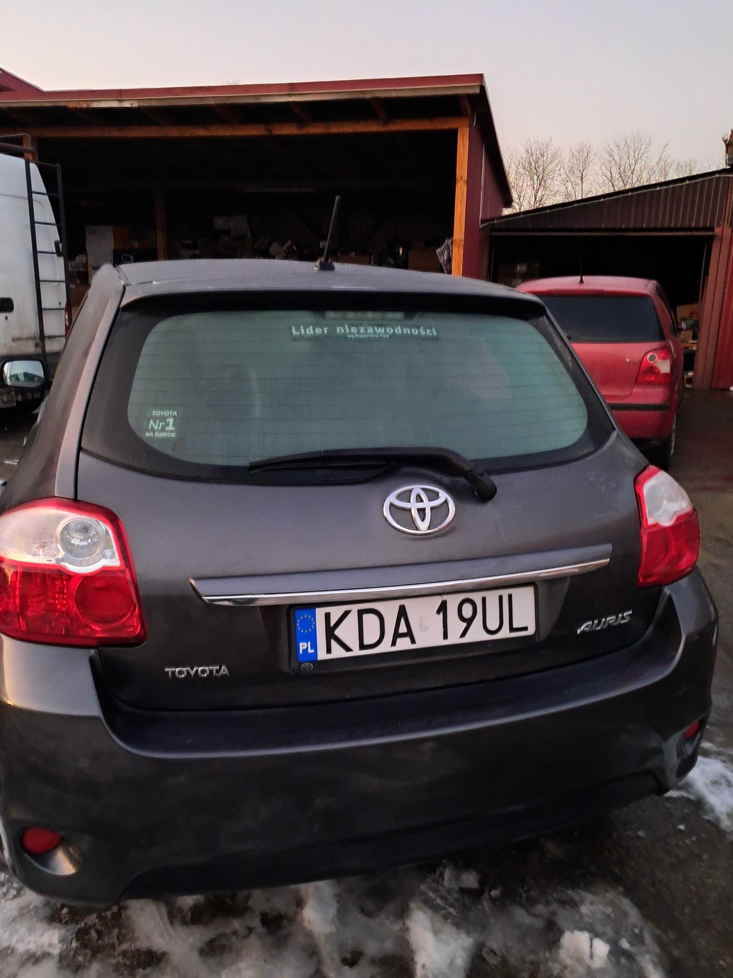 Sprzedam Toyote Auris