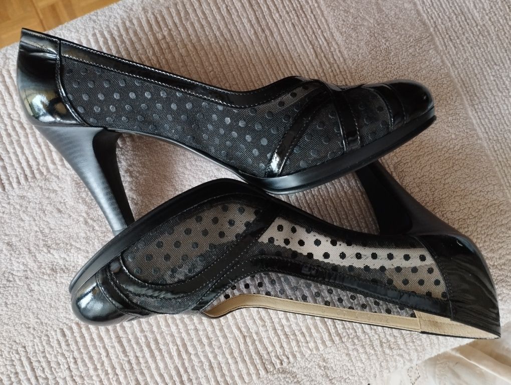 Buty damskie eleganckie czarne nowe