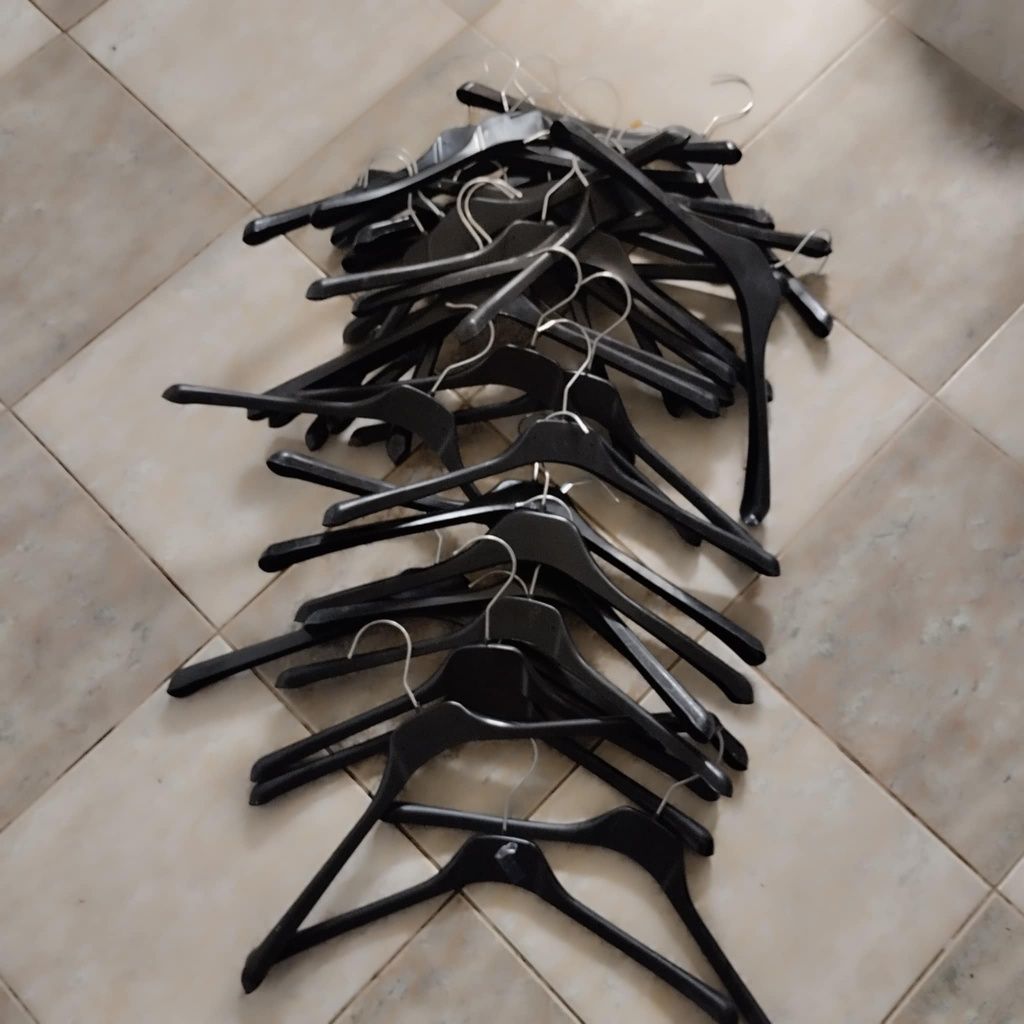 Lotes de cabides