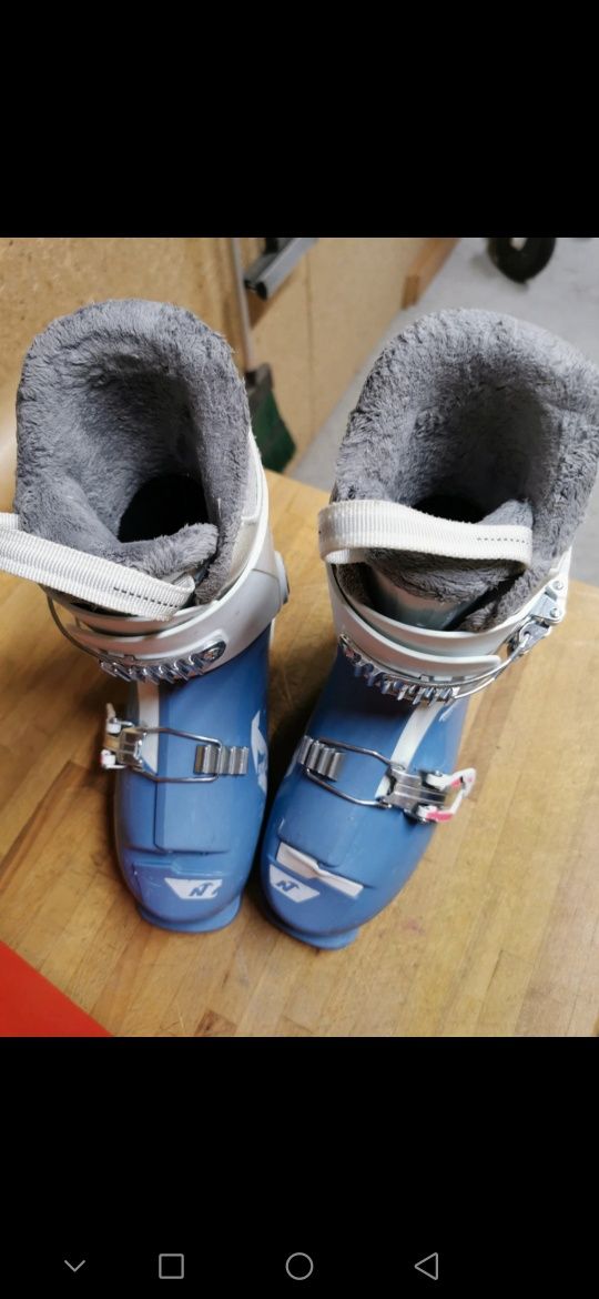 Buty narciarskie dla dziewczynki Nordica