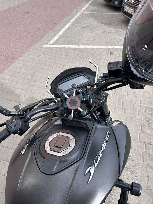 Bajaj dominar 400