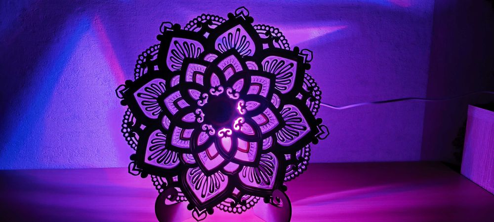 Lampka LED mandala