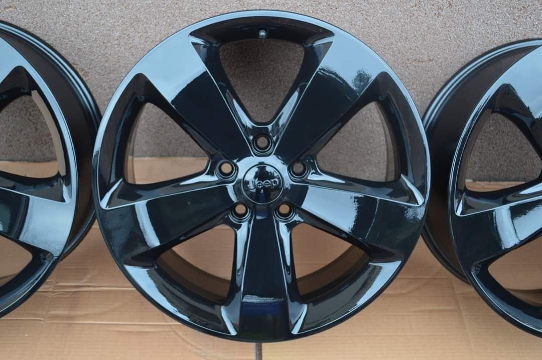 Czarne Felgi MOPAR 5x127 20" 8J Jeep Grand Cherokee WK2 Dodge Durango