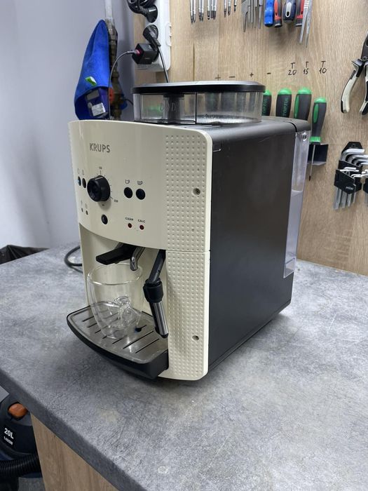 Кавомашина Krups FPb14500P еспресо/лунго, професійно відновлена