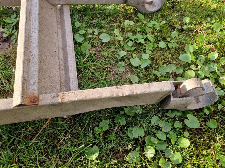 Aluminiowa drabinka do rusztowania na zatrzaski