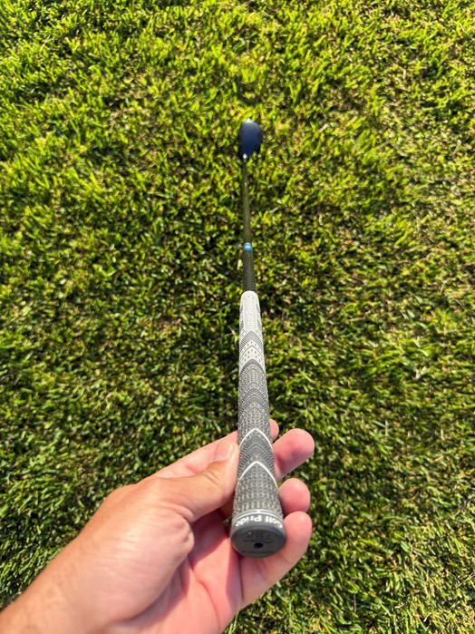 Titleist 818H1 (19) hibrido + 40.5” Tensei CK Pro Blue 70 reg Shaft