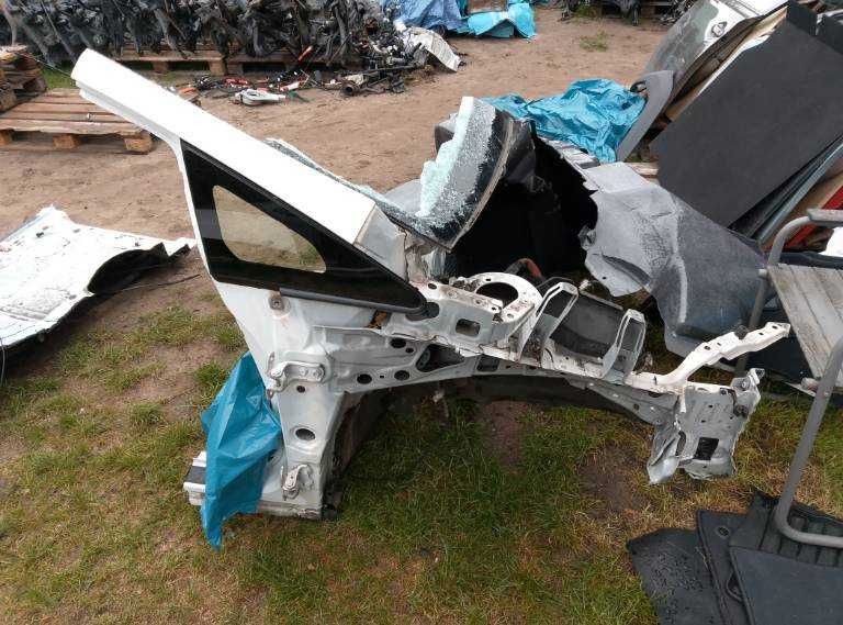 Błotnik podłużnica ćwiartka lewa prawa przednia tylna Prius Plus