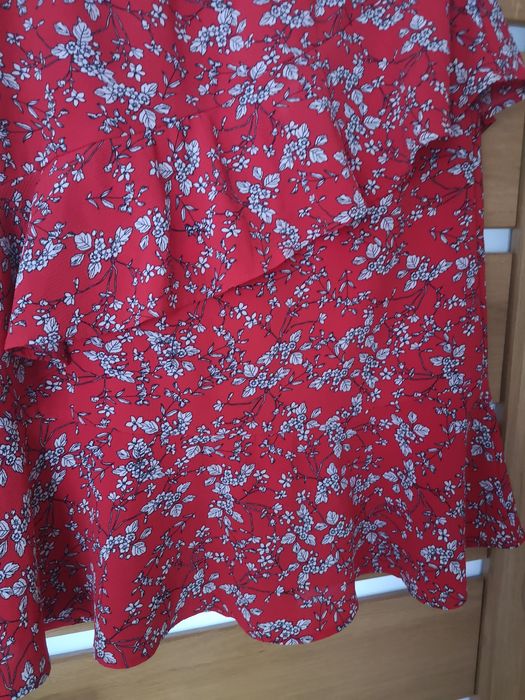 Spódnica z falbanami w kwiaty