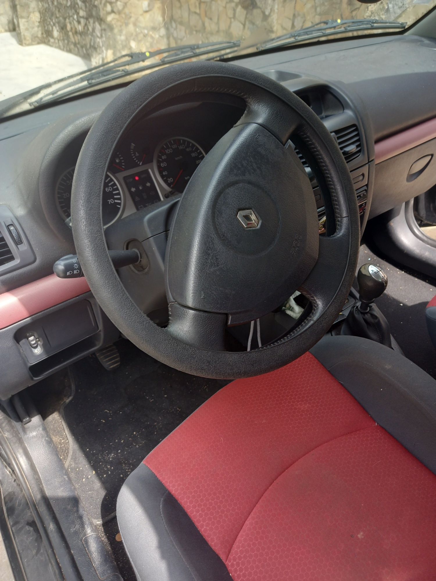 Renault Clio 1.5 dCi — Gasóleo