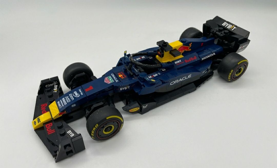 Red bull Max Verstappen #1 RB19 2023, bolid F1 model z klocków NOWY !