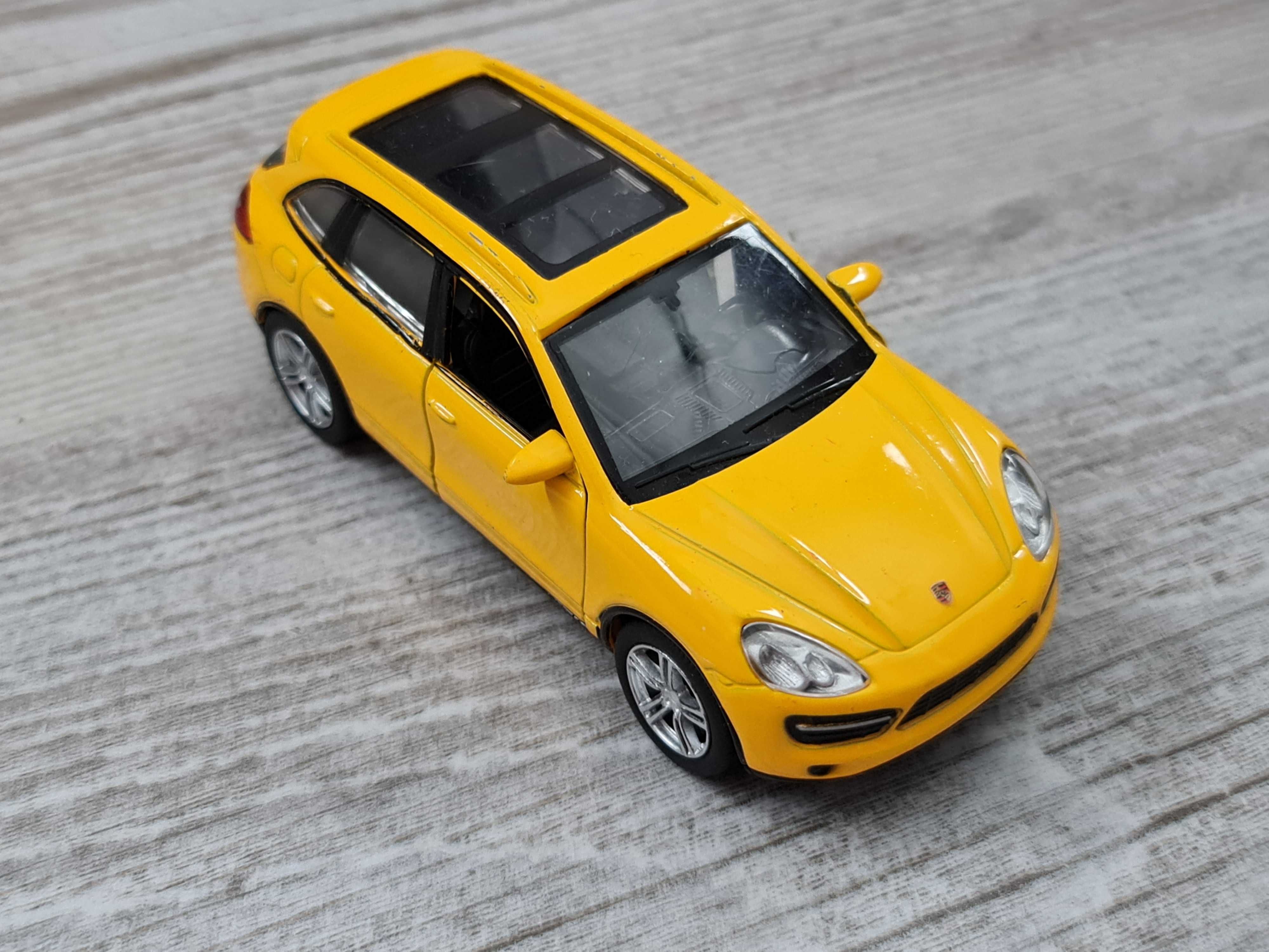 Model Pojazd Auto Porsche Cayenne II Turbo Auta Resorak , Autko 1/38