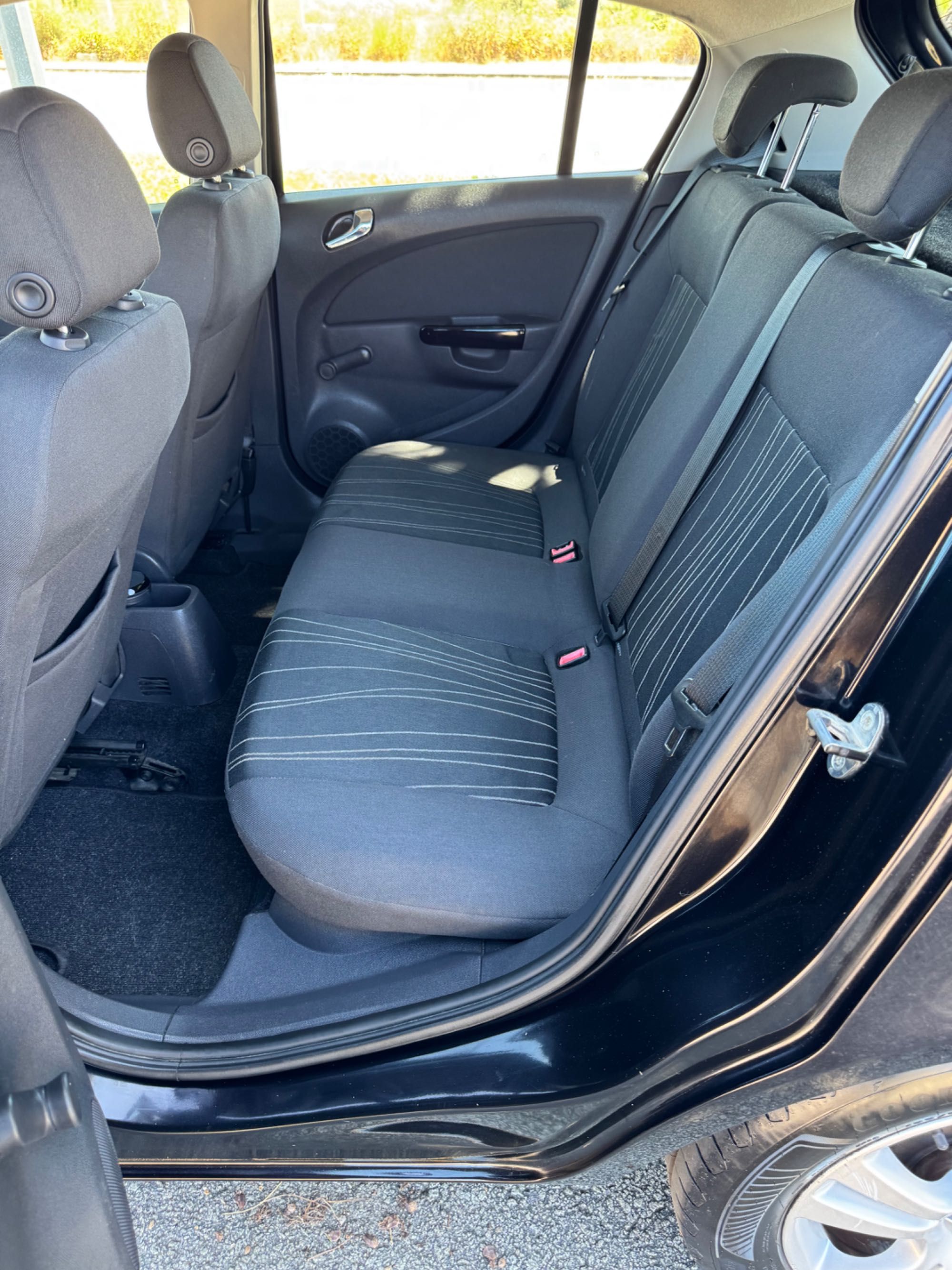 Vendo Opel corsa D 1.2 gasolina poucos km!