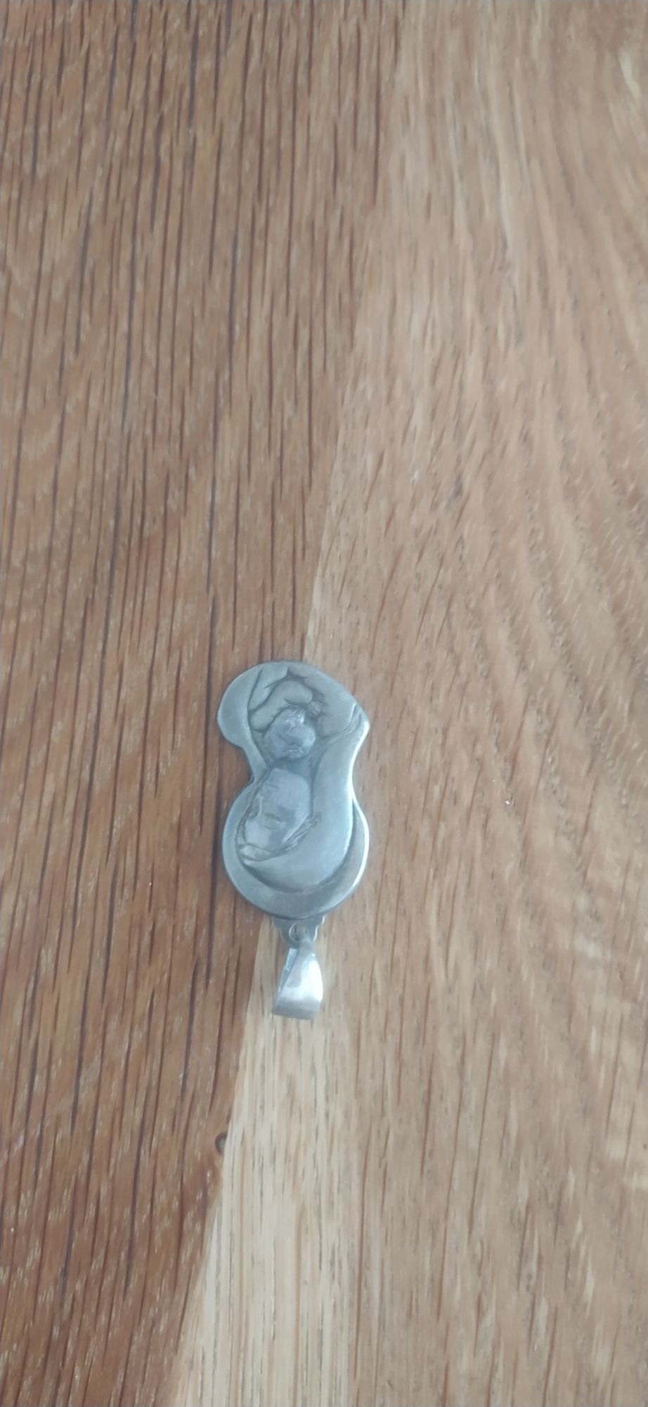 Zawieszka Matka Boska z Dzieciątkiem