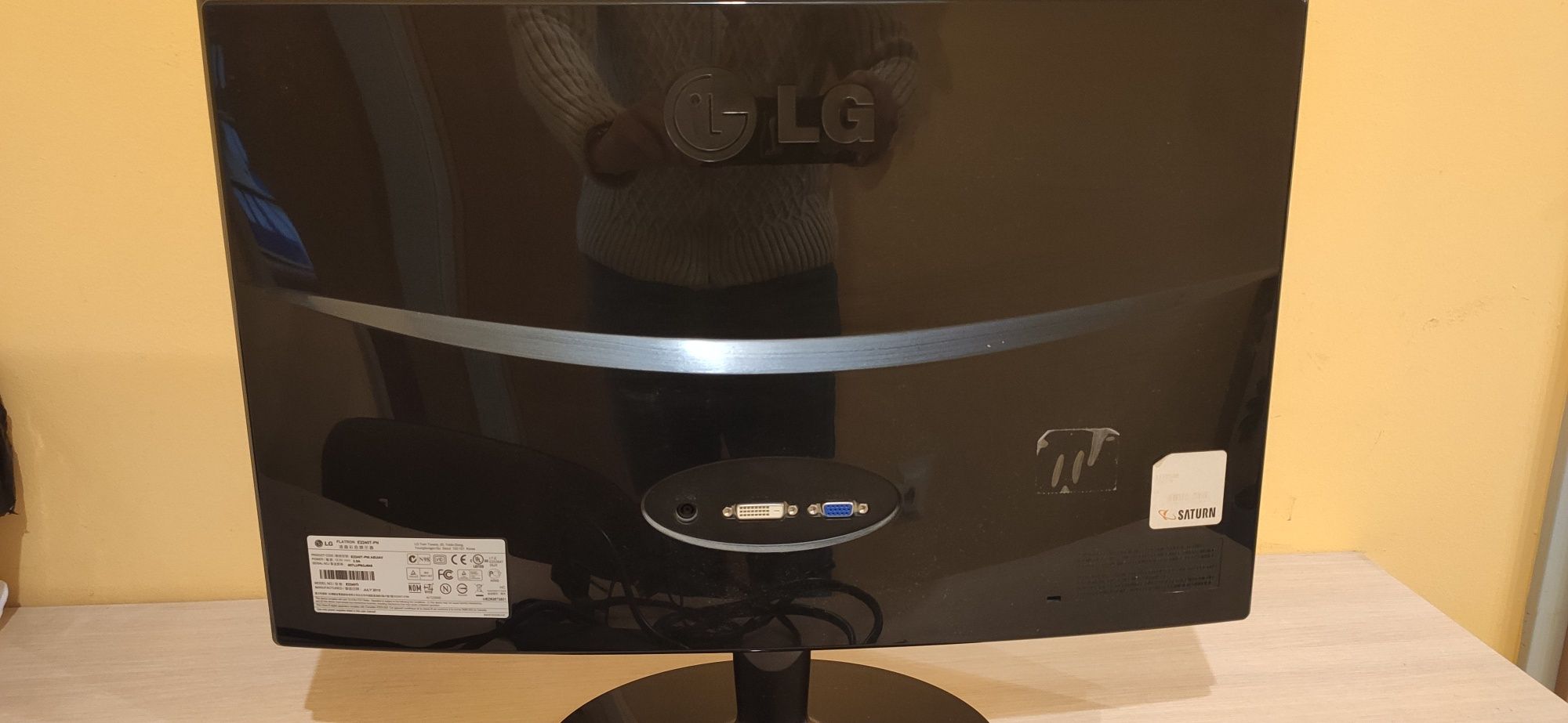 Monitor LG Flatron E2240T-PN 22 cale