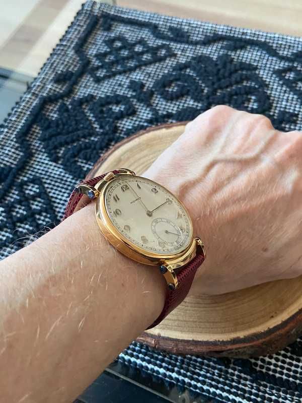 Luksusowy Swiss Movado 1940 rok
