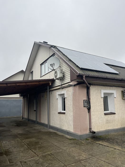 Продаж частини будинку на Крошні. 120 м2, 7 соток. Торг.