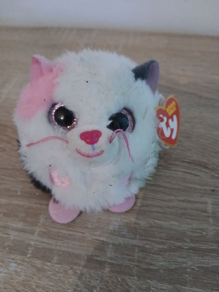Przedstawiony na zdjęciu to maskotka Ty Puffies Muffin Biały K