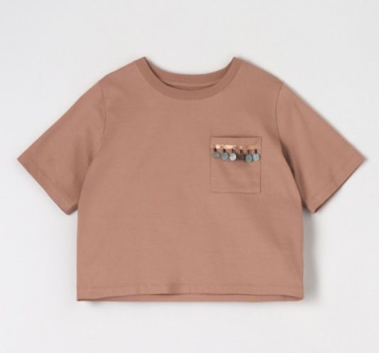 Śliczny damski t shirt.