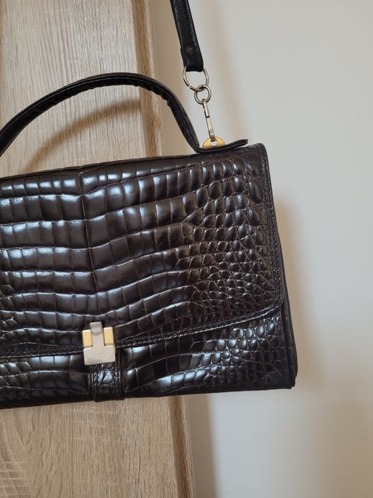 Torebka ze skóry kuferek