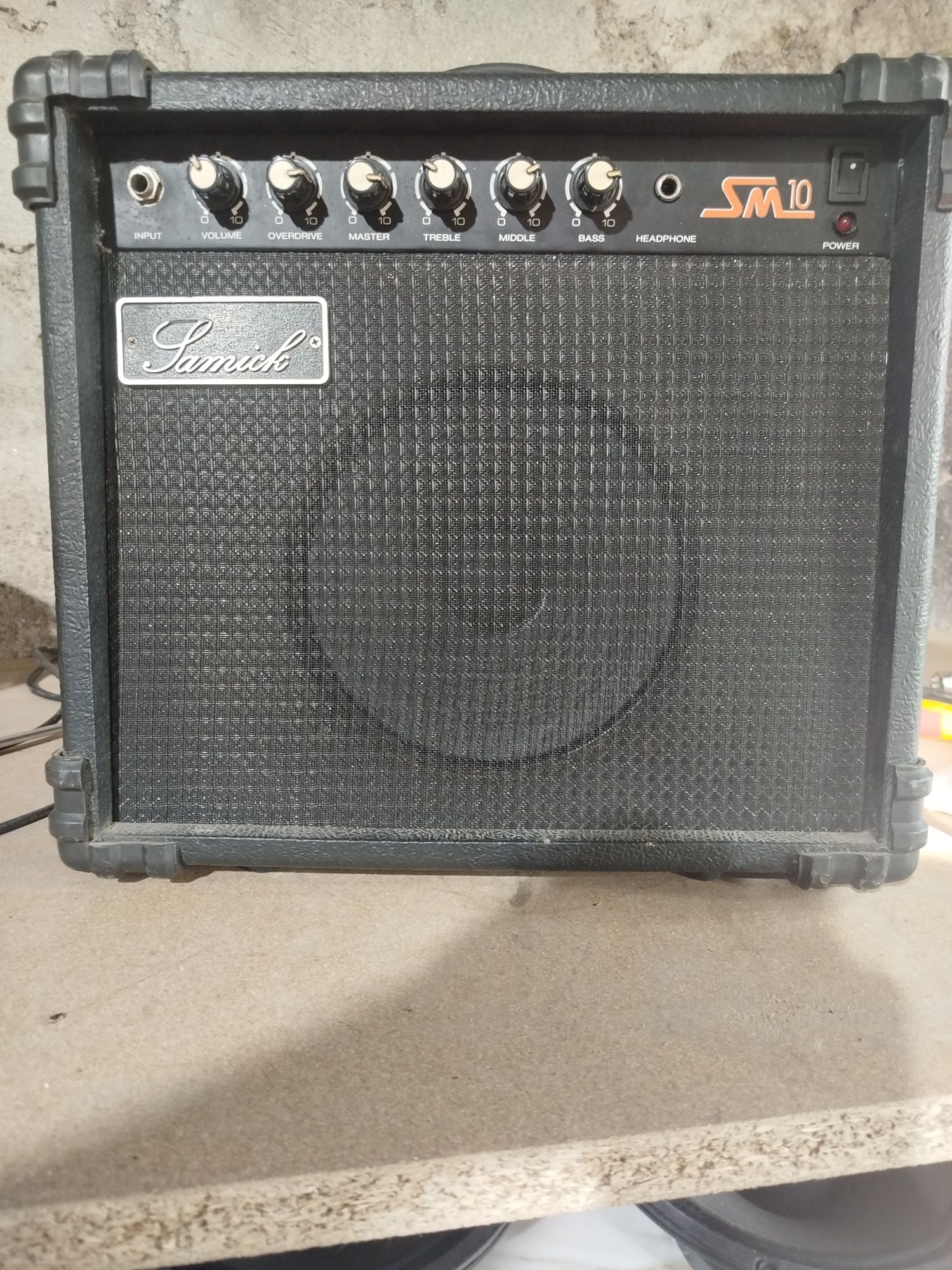 Vendo amplificador de guitarra