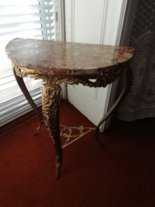 Mesa Meia-lua vintage