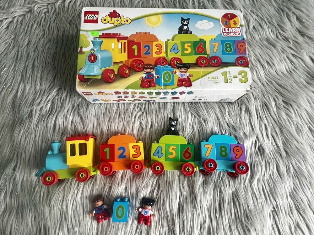 Dwa zestawy Lego DUPLO, pociag z cyferkami  10847 oraz pizzeria 10834