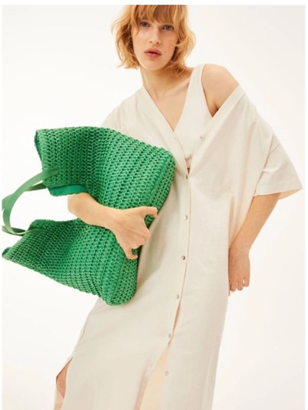 H&m яркая летняя сумка.