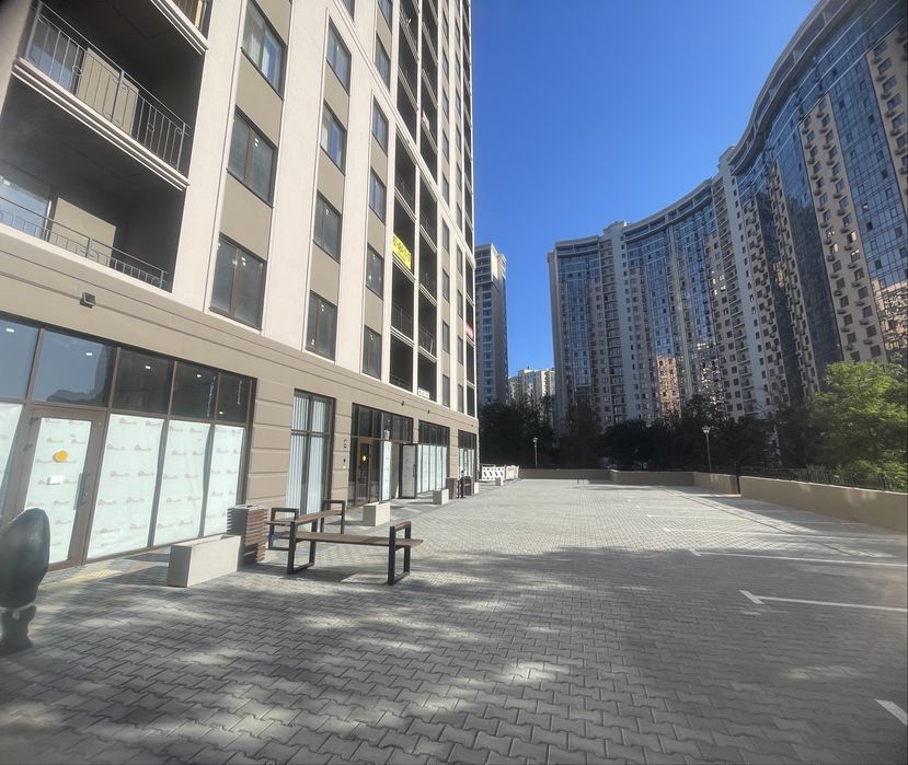 «Эллада» Генуэзская Аркадия 100м фасадное помещение