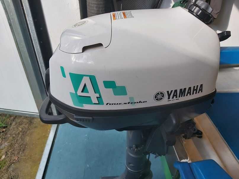 Łódź wędkarska z silnikiem Yamaha