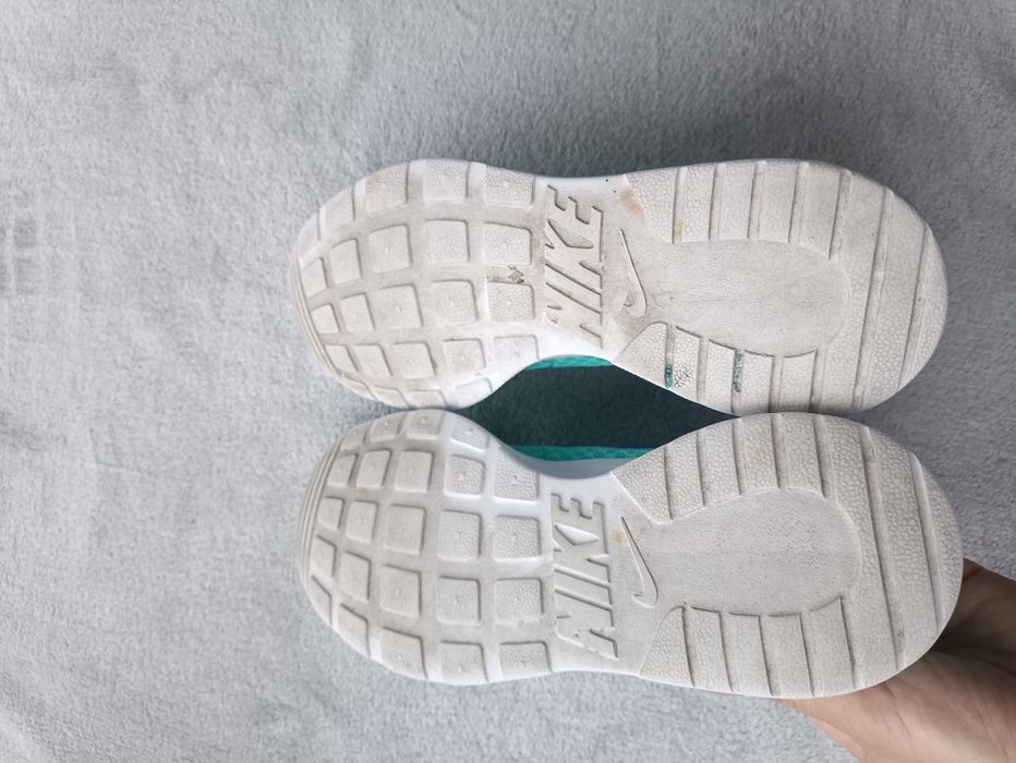 Женские кроссовки Nike р37.5-38