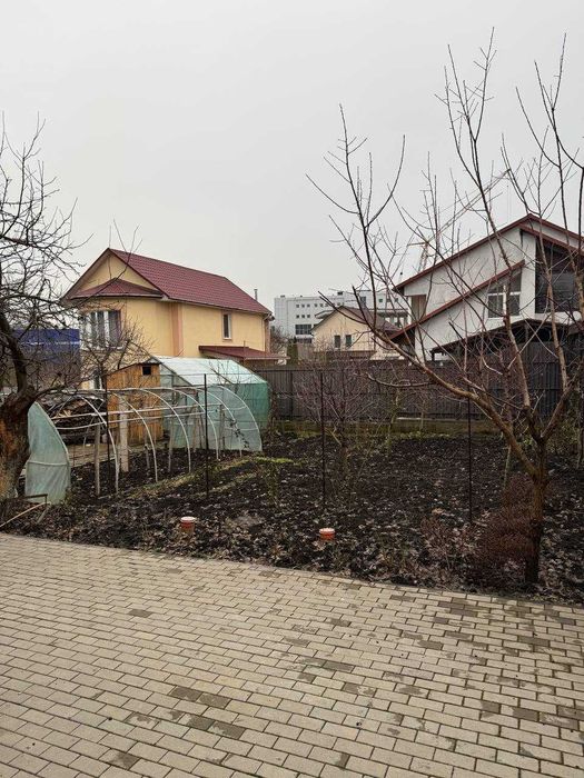 Без комісії! Будинок у центрі з технікою, меблями та гаражем 
ID:37371