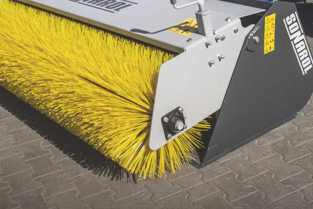 Szczota do ładowacza czołowego napęd hydrauliczny ! Sonarol