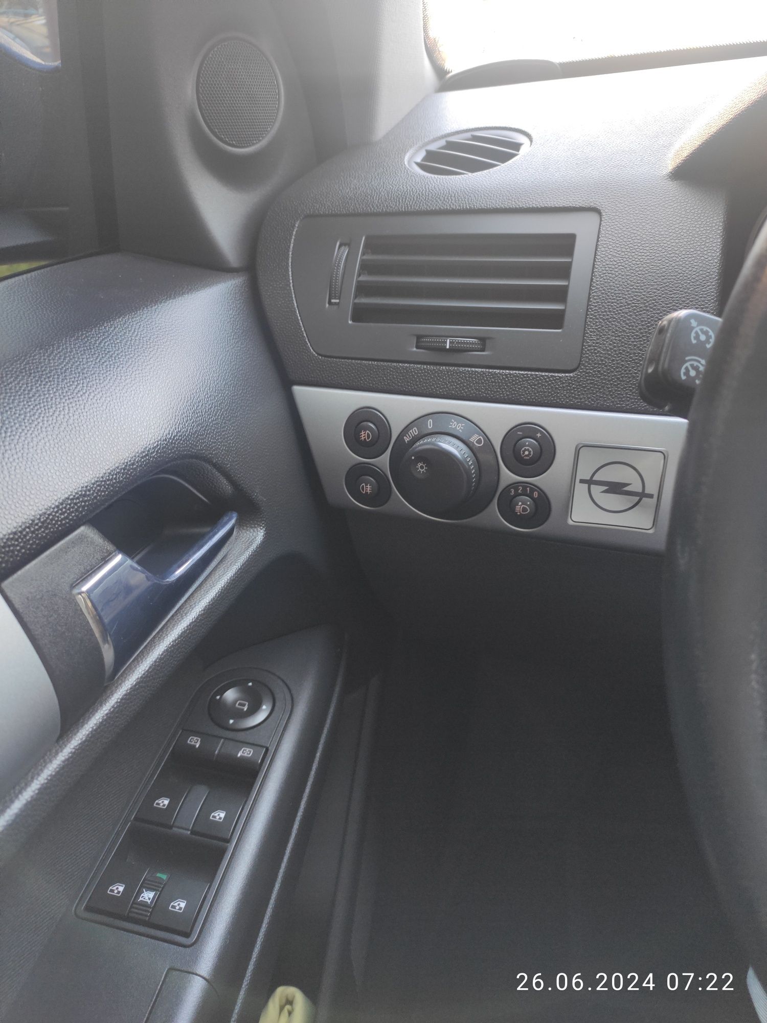 Opel astra h 1.4 2009р.