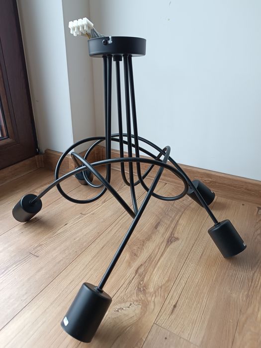 Lampa sufitowa czarna klasyczna na 5 żarówek