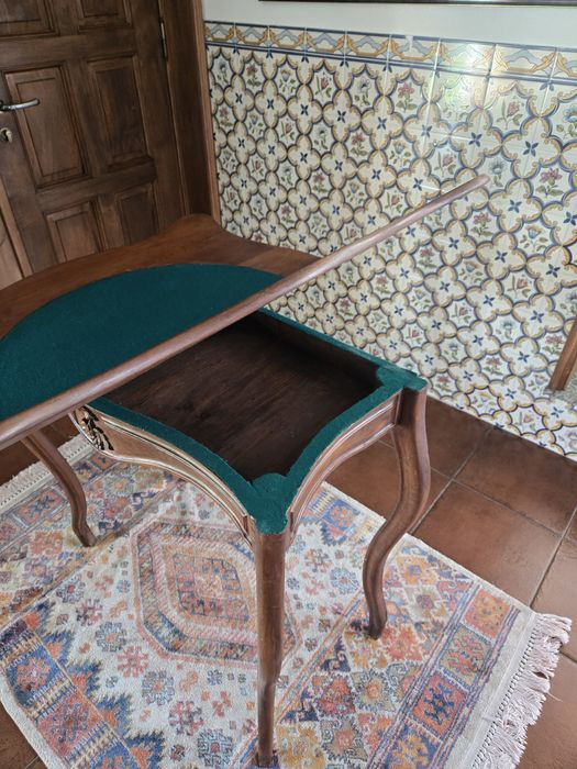 Mesa de jogo dobrável