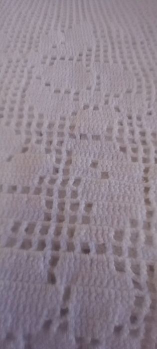 Toalha de mesa em renda para desocupar 50€
3 panos em renda 15€
Matosi