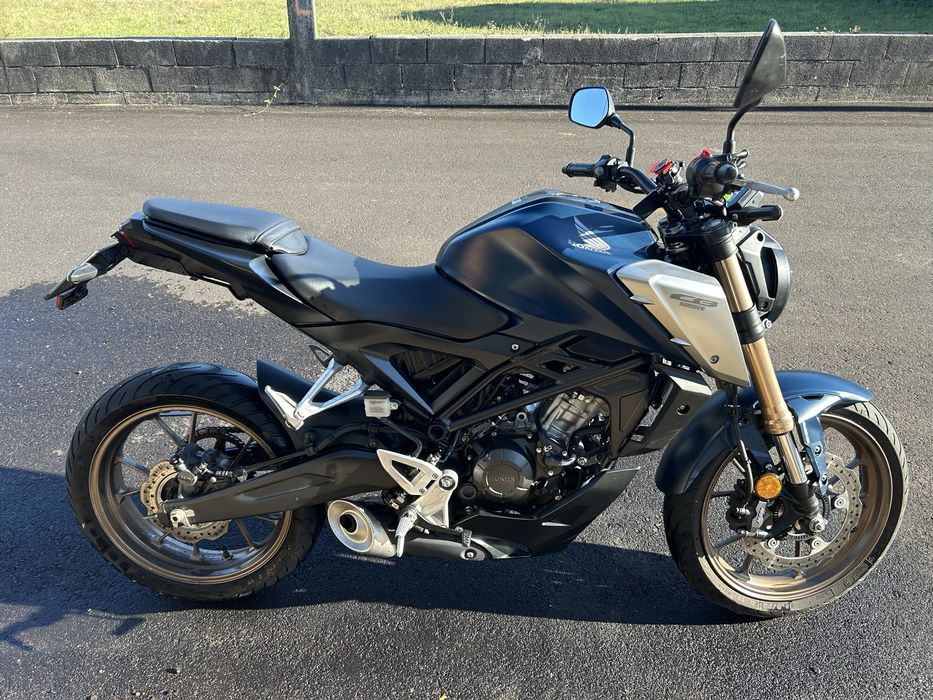 Honda cb125r 2022