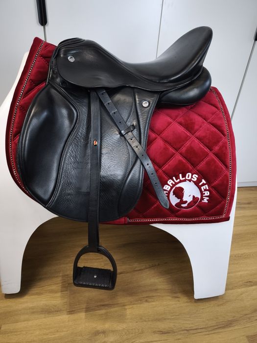 17 cali siodło Kieffer skokowe wszechstronne Id. 552