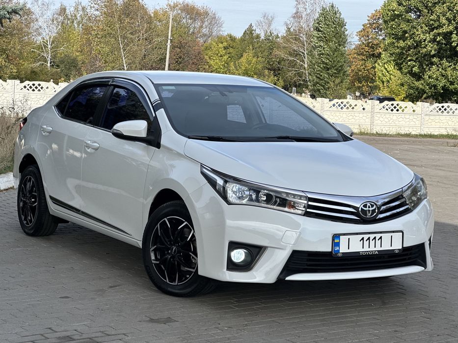 Продам Toyota Corolla 2013 год Автомат! 158