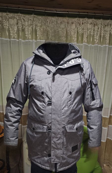 Куртка підліткова в гарному стані