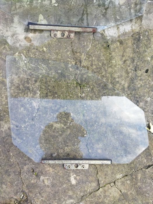 Боковое стекло ВАЗ 2110/2111/2112/2170/2172 (Приора) Дверное опускное