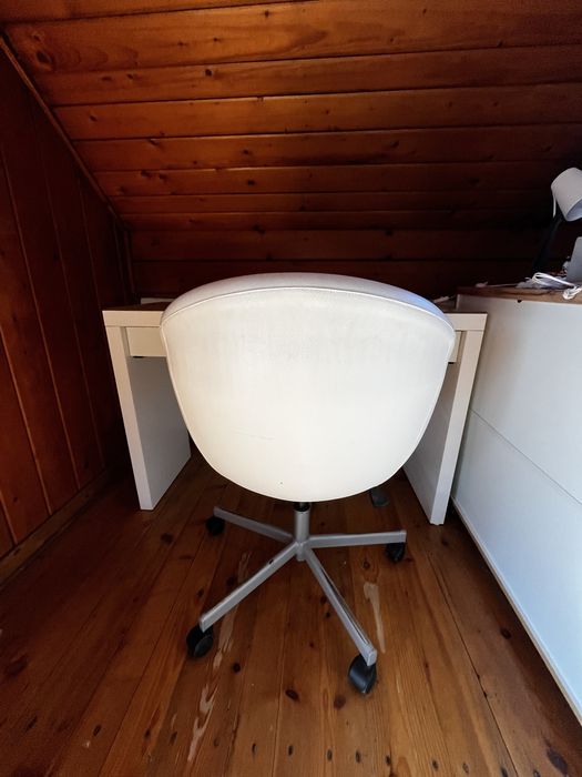 Toaletka Malm i krzesło IKEA SKRUVSTA fotel obrotowy BIAŁY