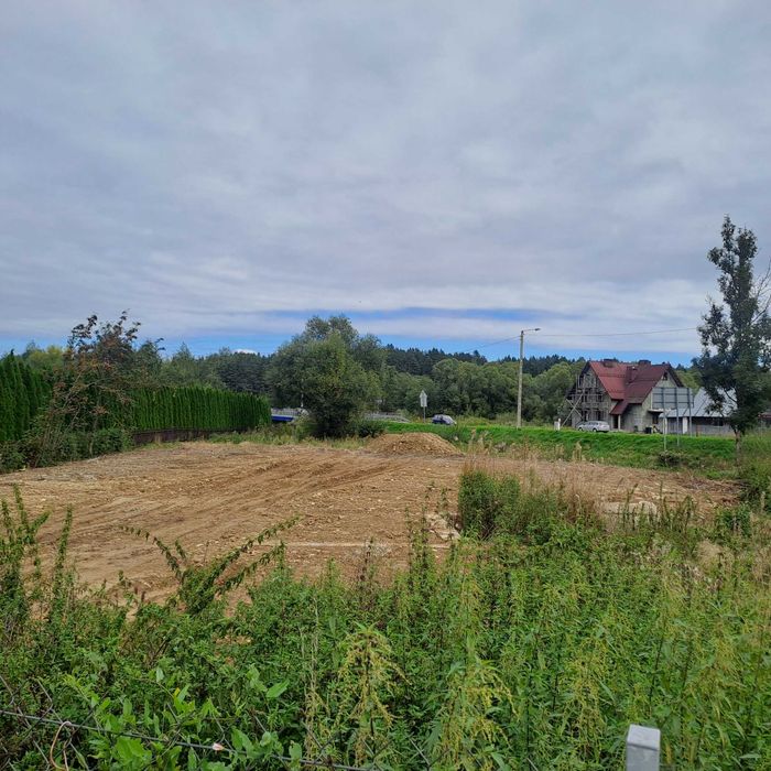 Wynajem dzialķi lub przyjmę reklamę