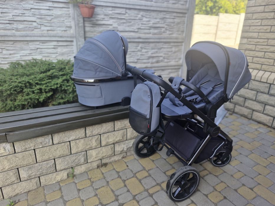 Коляска Carrello Ultimo 2 в 1