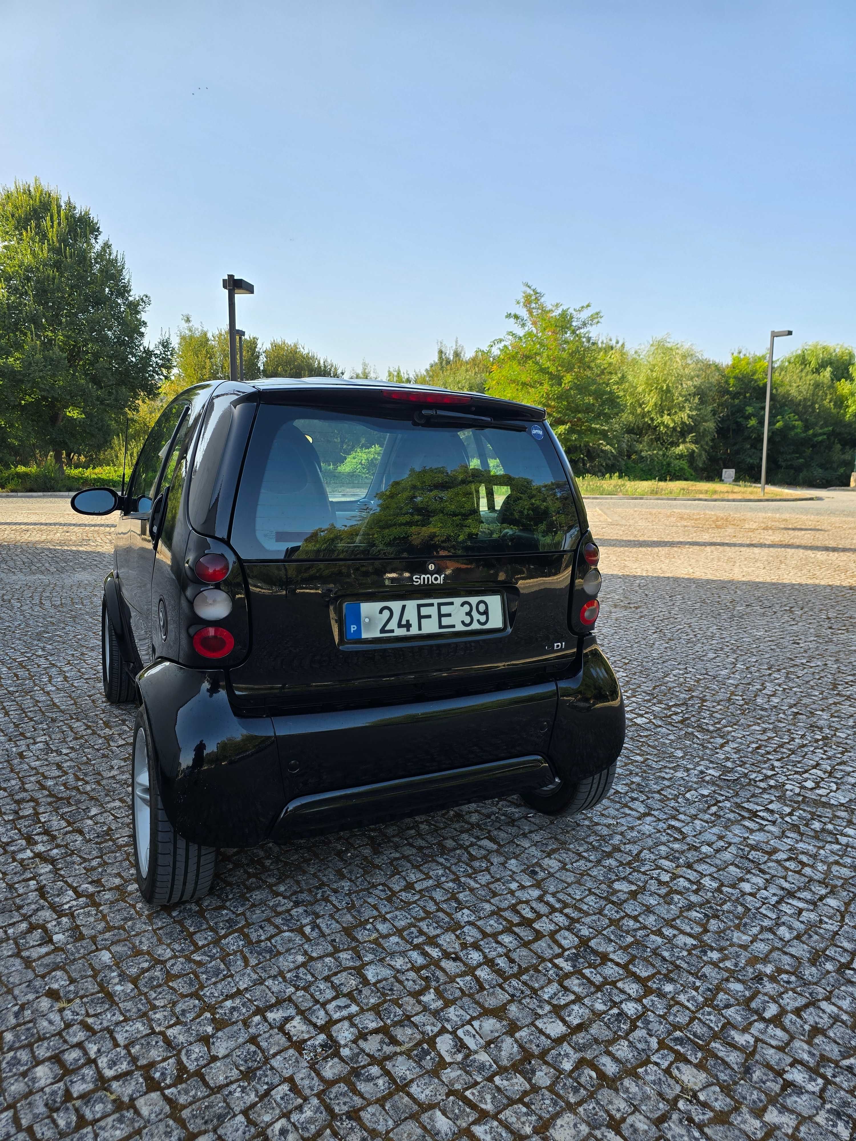 Smart for Two 450 0.8 CDI Diesel 41 cv / 30 kW 2001