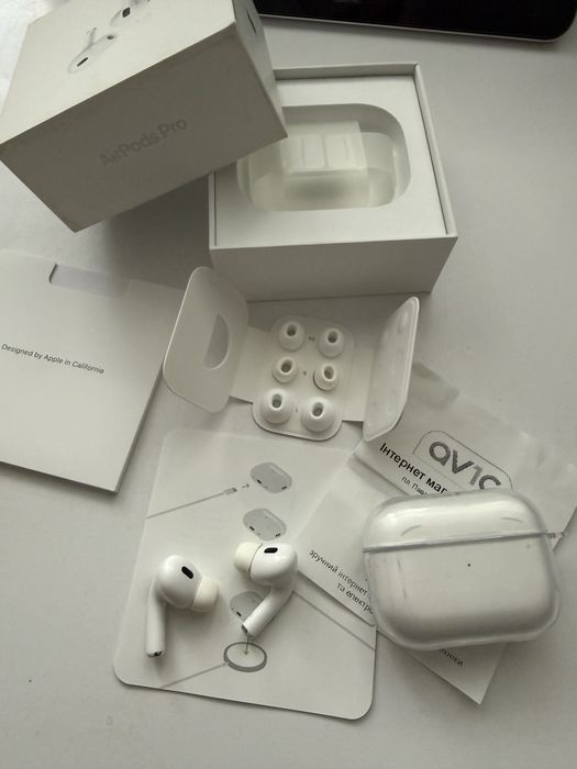 AirPods Pro 2 USB-C MagSafe apple