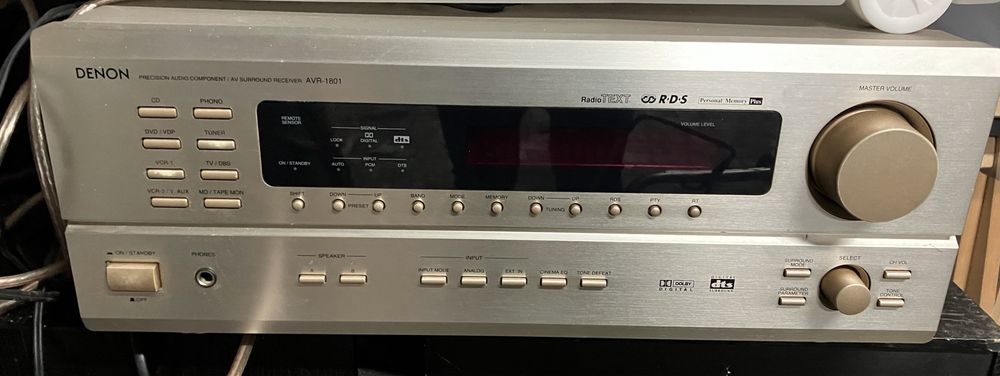 Amplituner DENON AVR-1801 GOLD, pilot